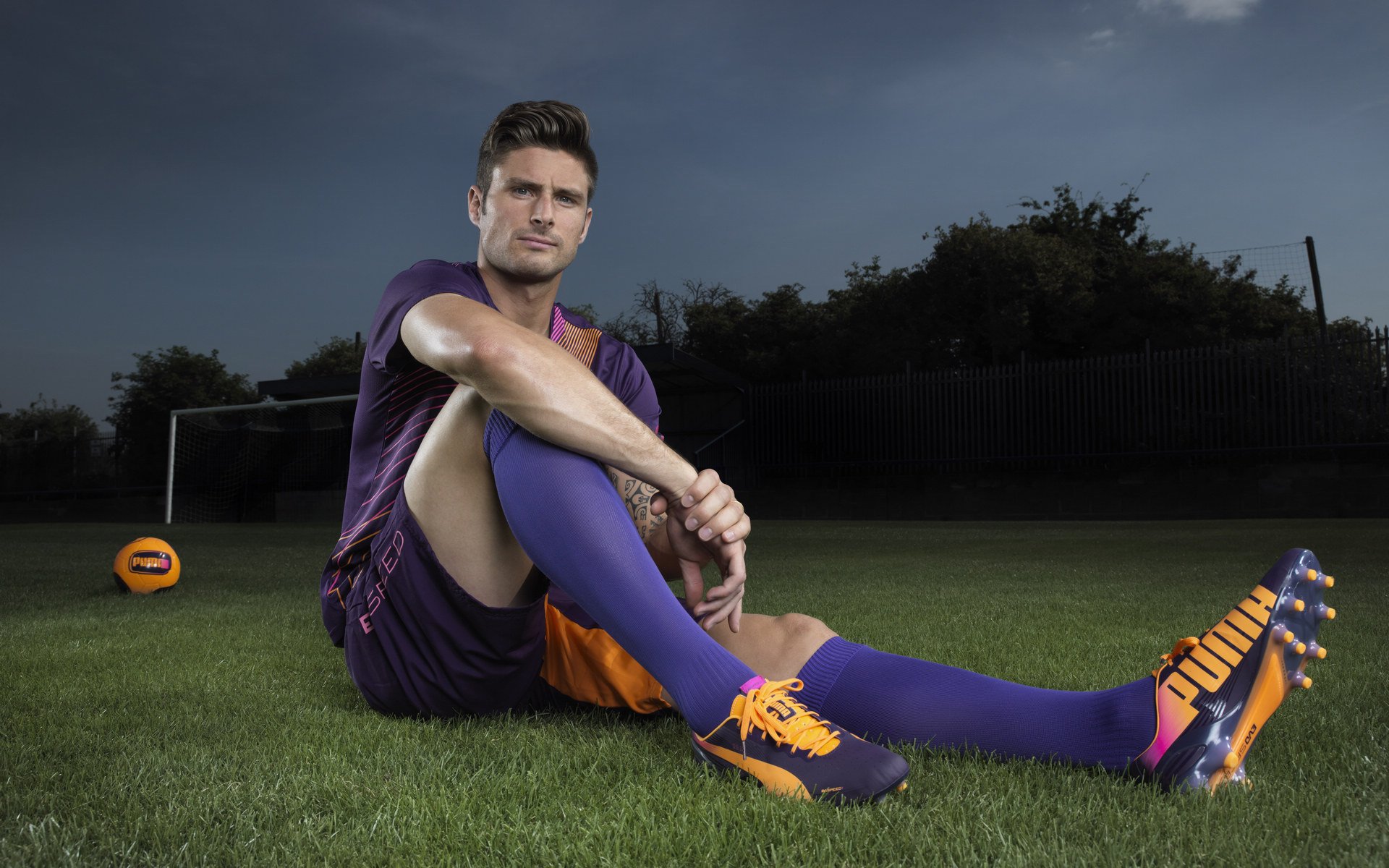 国家队友谊赛中的高位压迫:磨合之路与成果展现